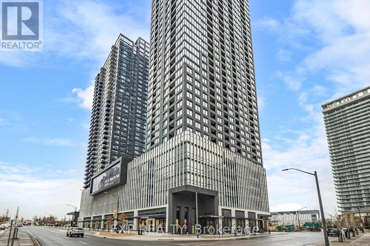 Primary Photo - 395 Square One Dr