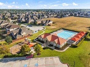 Building Photo - 30802 Lavender Trace Dr