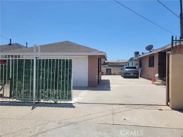Foto del edificio - 10202 S Doty Ave