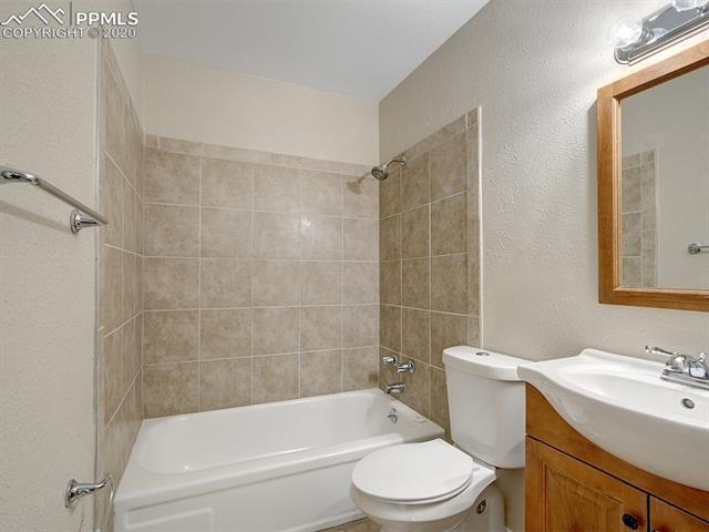 Building Photo - 5745 Quiet Pine Cir