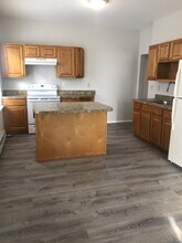 Building Photo - 263 Martin St