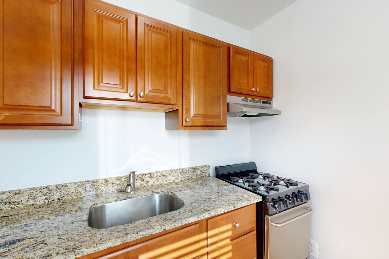 Photo - Skyline Towers Apartments