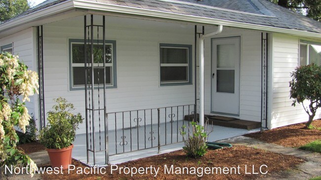 Building Photo - 4 br, 2 bath House - 409 Churchdale Ave N