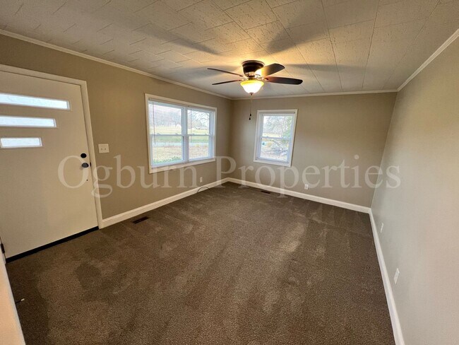 Building Photo - 208 Willow Creek Rd-2BR/1BA-Kernersville H...