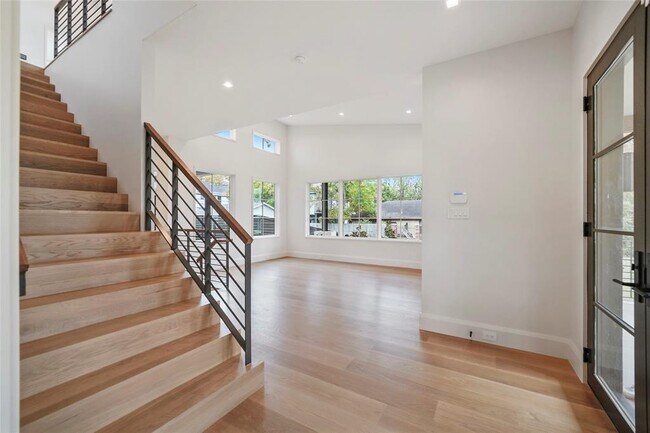 Foto del edificio - 603 E 26th St