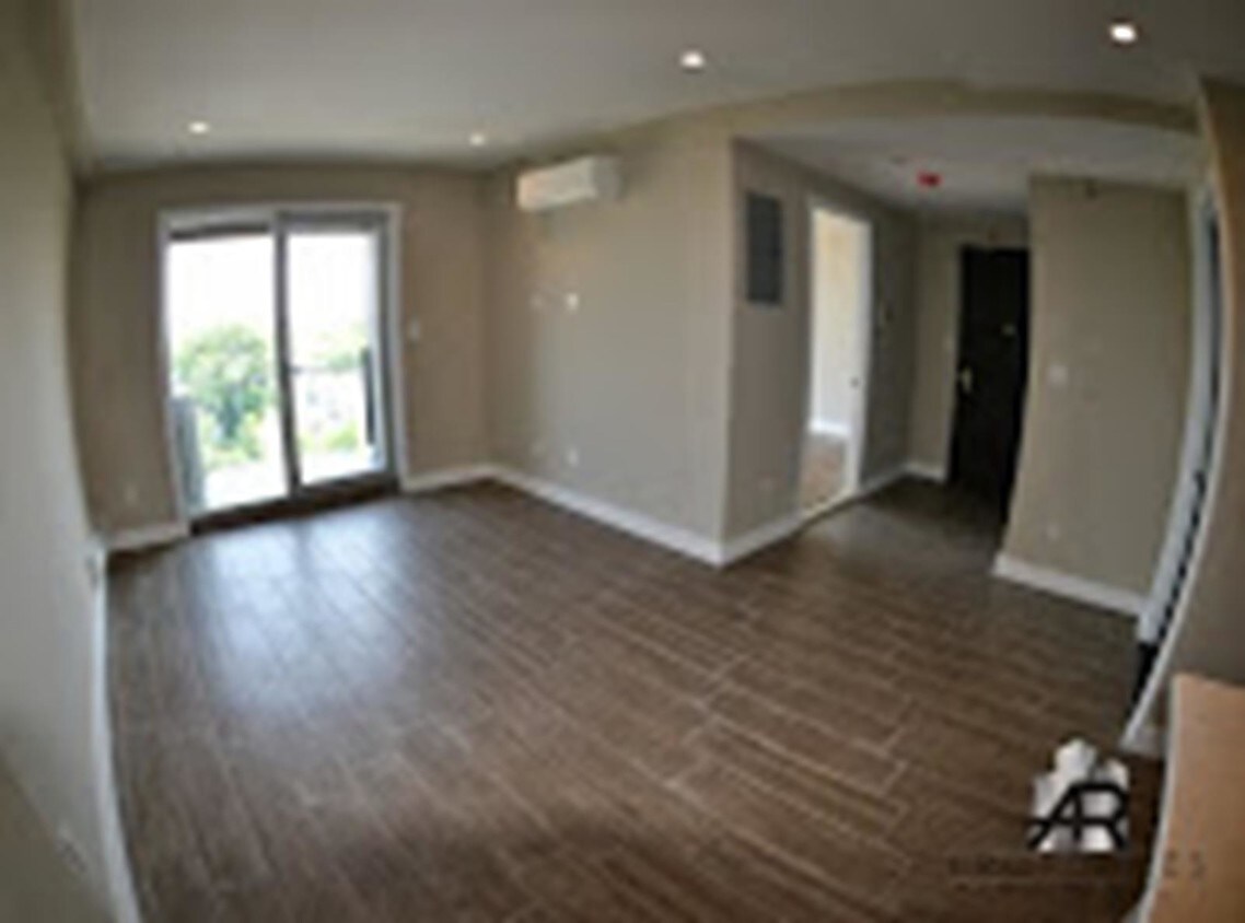 Foto del edificio - 190-11 Hillside Avenue