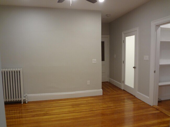 Building Photo - 17 Seaverns Ave