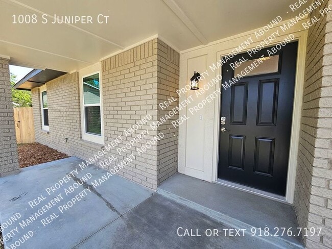 Foto del edificio - 1008 S Juniper Ct