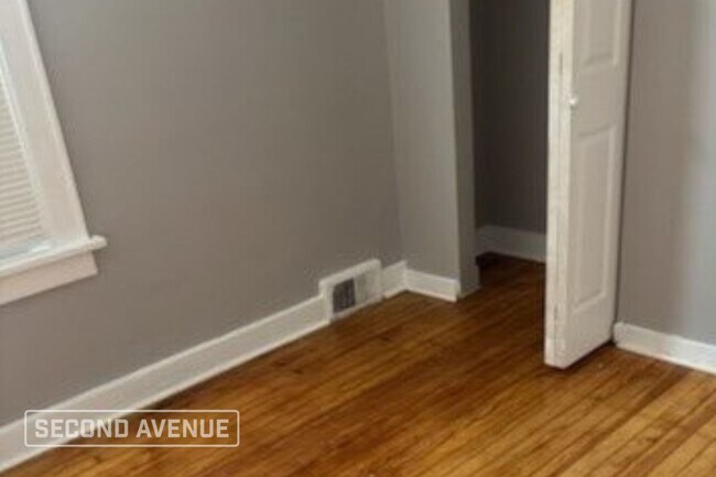 Foto del edificio - 1301 W 97th St
