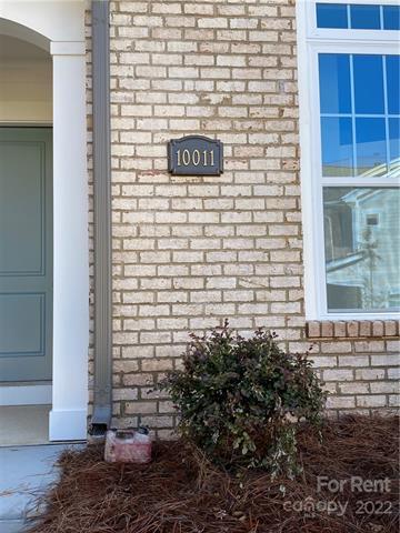 Primary Photo - 10011 Wayfair Meadow Ct