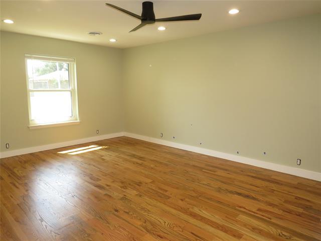 Foto del edificio - 3316 Darby Ln