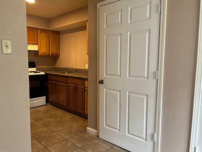 Kitchen Entrance - 1036 Eli Ct
