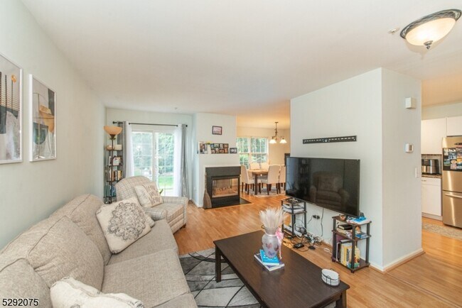 Building Photo - 216 Sheffield Ct