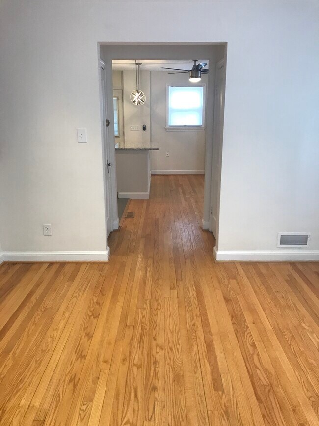 Foto del edificio - 3217-3212 12th Pl SE