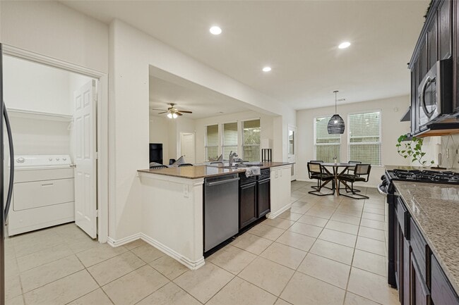 Building Photo - 6156 Flint Ct