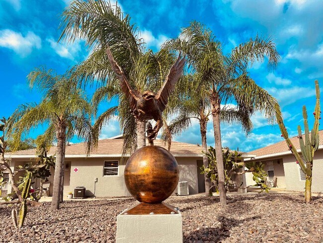 Foto del edificio - 1559 Sam Asbury Ave