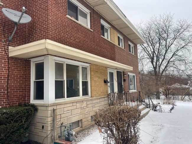 Foto del edificio - 9463 Niles Center Rd