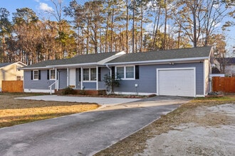 Building Photo - 214 Manchester Rd