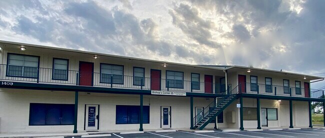 Foto del edificio - 1409 N Bishop St