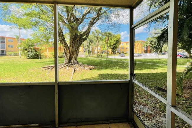 Foto del edificio - 4354 NW 9th Ave