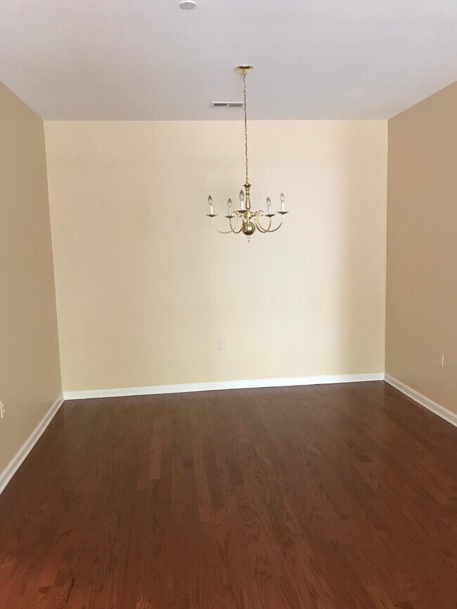 540 Cranbury Rd Unit 232, East Brunswick, NJ 08816 Condo for Rent in
