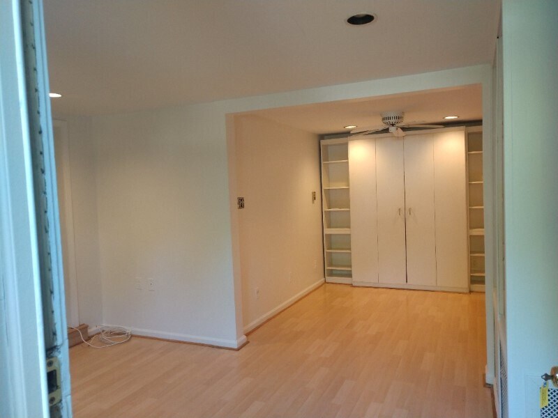 Foto principal - 813 E Capitol St SE