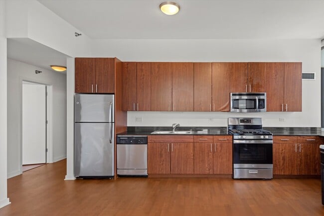 Foto del edificio - 235 W Van Buren St