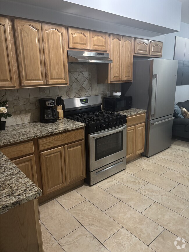 Building Photo - 142 Ripley Pl