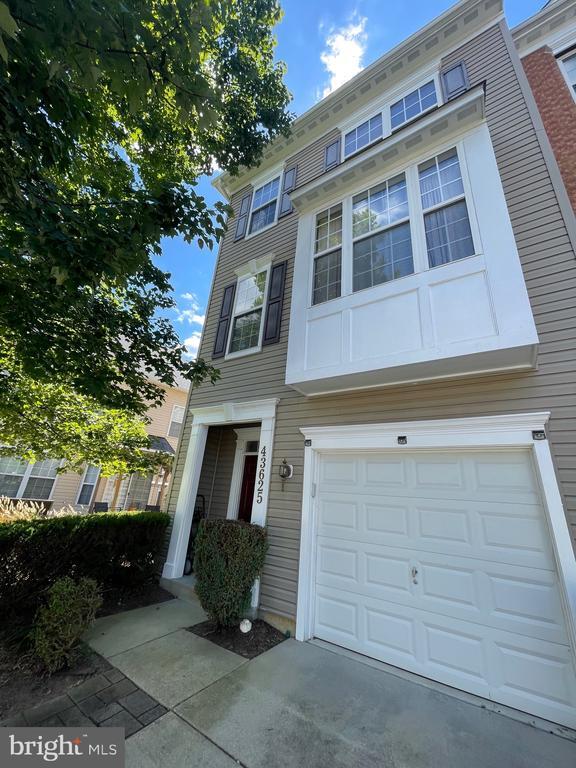 Foto del edificio - 43625 Marguerite Street