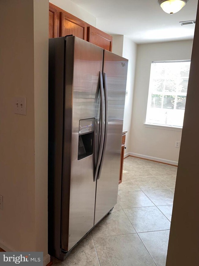 Building Photo - 2217 Hamway Dr