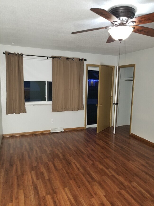 Building Photo - 10106 Grover Dr