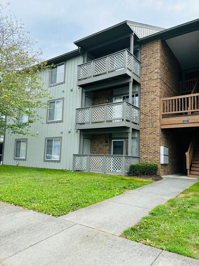 Foto del edificio - 831 Claytor Square
