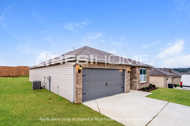 Foto del edificio - HOME FOR RENT!!