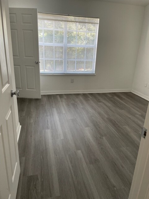 Foto del edificio - 4247 Plantation Cove Dr