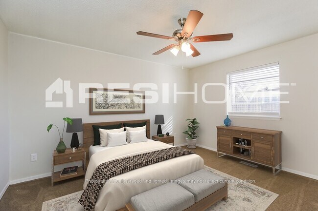 Foto del edificio - 10900 N Florida Ave