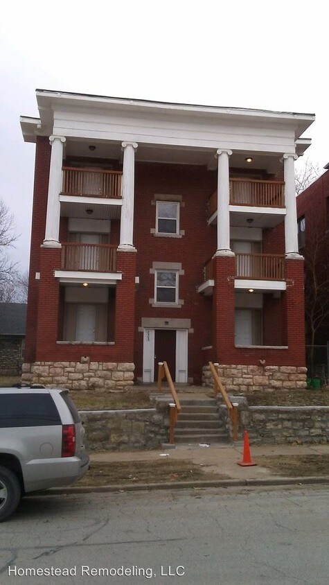 Primary Photo - 2404 E 29th St