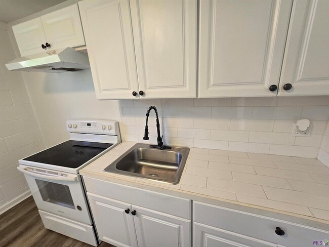 Building Photo - 3877 Cannon St