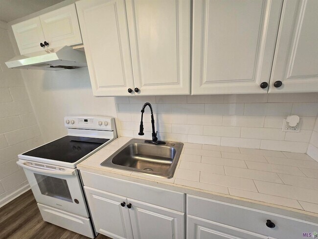 Foto del edificio - 3877 Cannon St