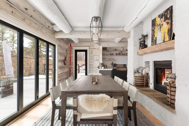 Foto del edificio - 1258 Juniper Hill Rd