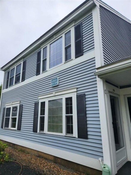 Foto del edificio - 605 Springbrook Cir