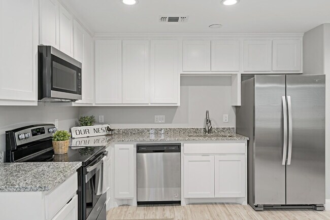 Foto del edificio - "Charming Denison Duplex with Granite Eleg...