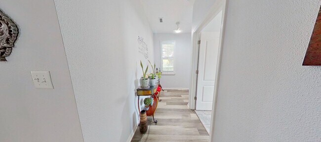 Building Photo - Townhouse For Lease in Saint Cloud