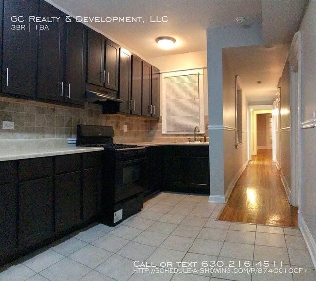 Foto del edificio - 1515 E 67th Pl