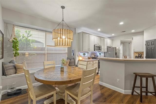 Foto del edificio - 7005 Stone Canyon Ct
