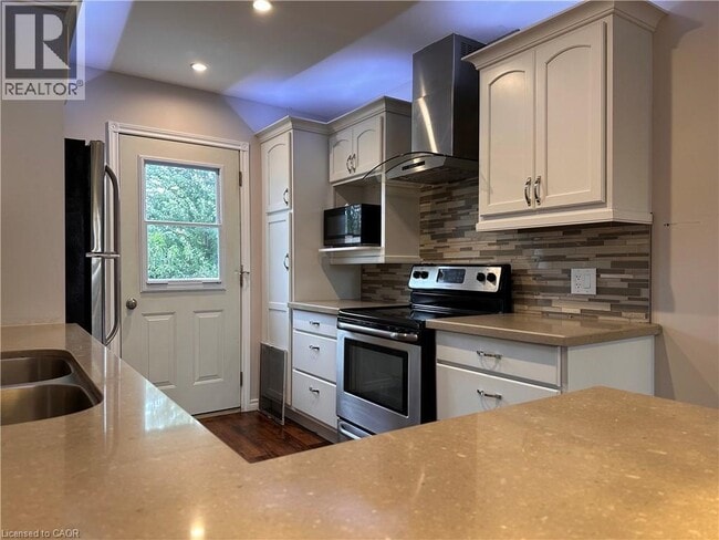 Photo du bâtiment - 445 Upper Wellington St