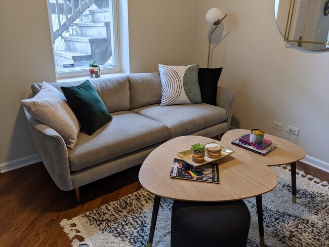 Foto del edificio - 733 N Noble St