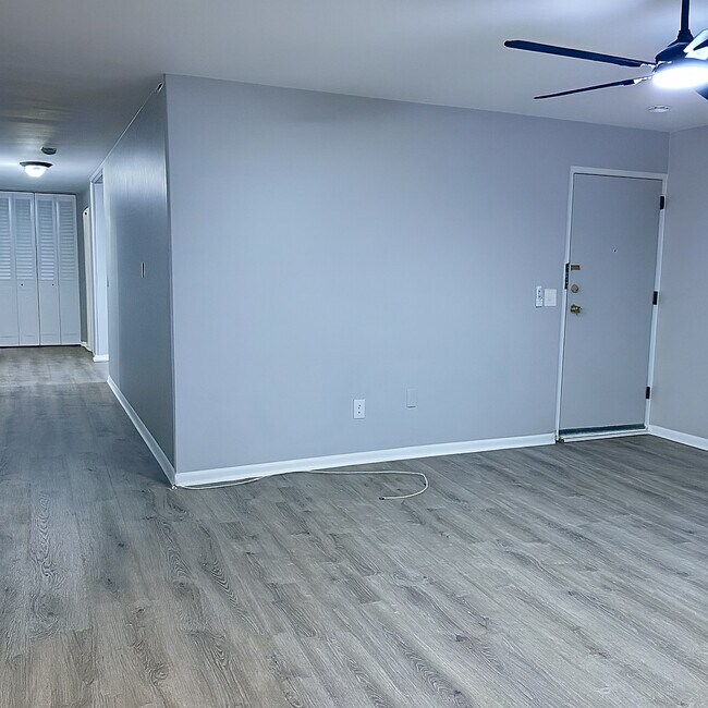 Fotografía del edificio - 197 N Beverwyck Rd