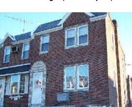 Building Photo - 4561 Loring St