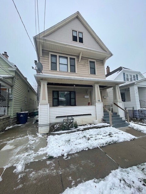 Building Photo - 98 Weaver St