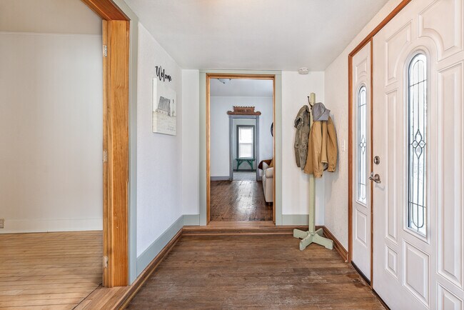 Foto del edificio - 817 7th Ave